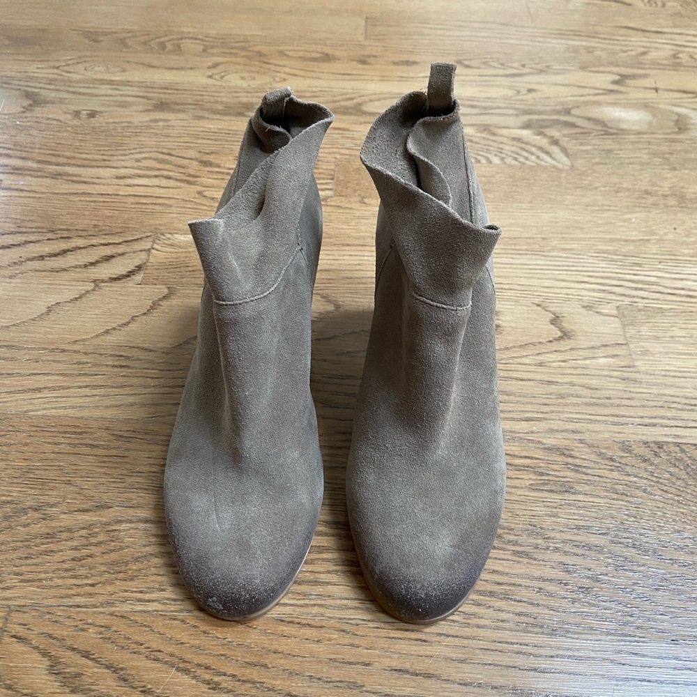 NEW Women’s Slouch Leather/Suede Booties (7.5)
